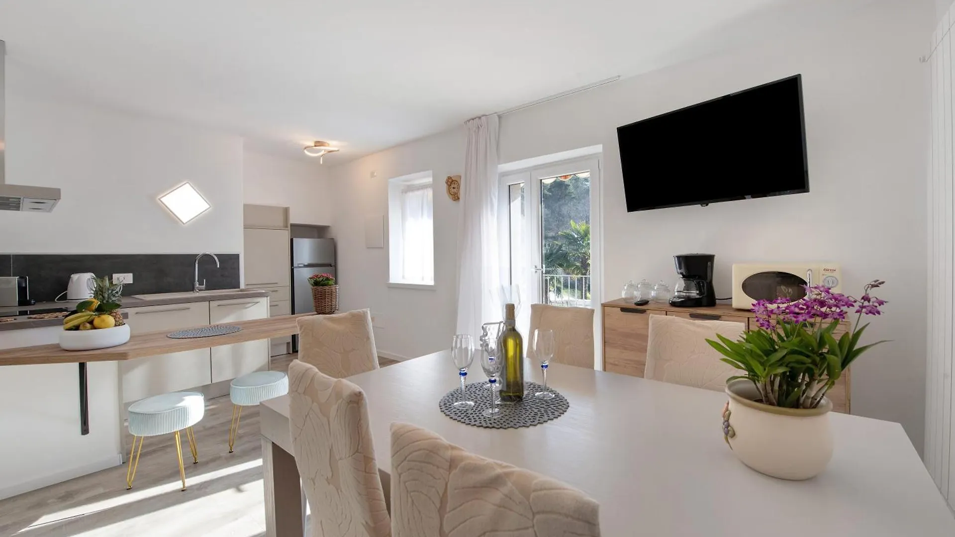 Residence Tatiana Flower Tremosine