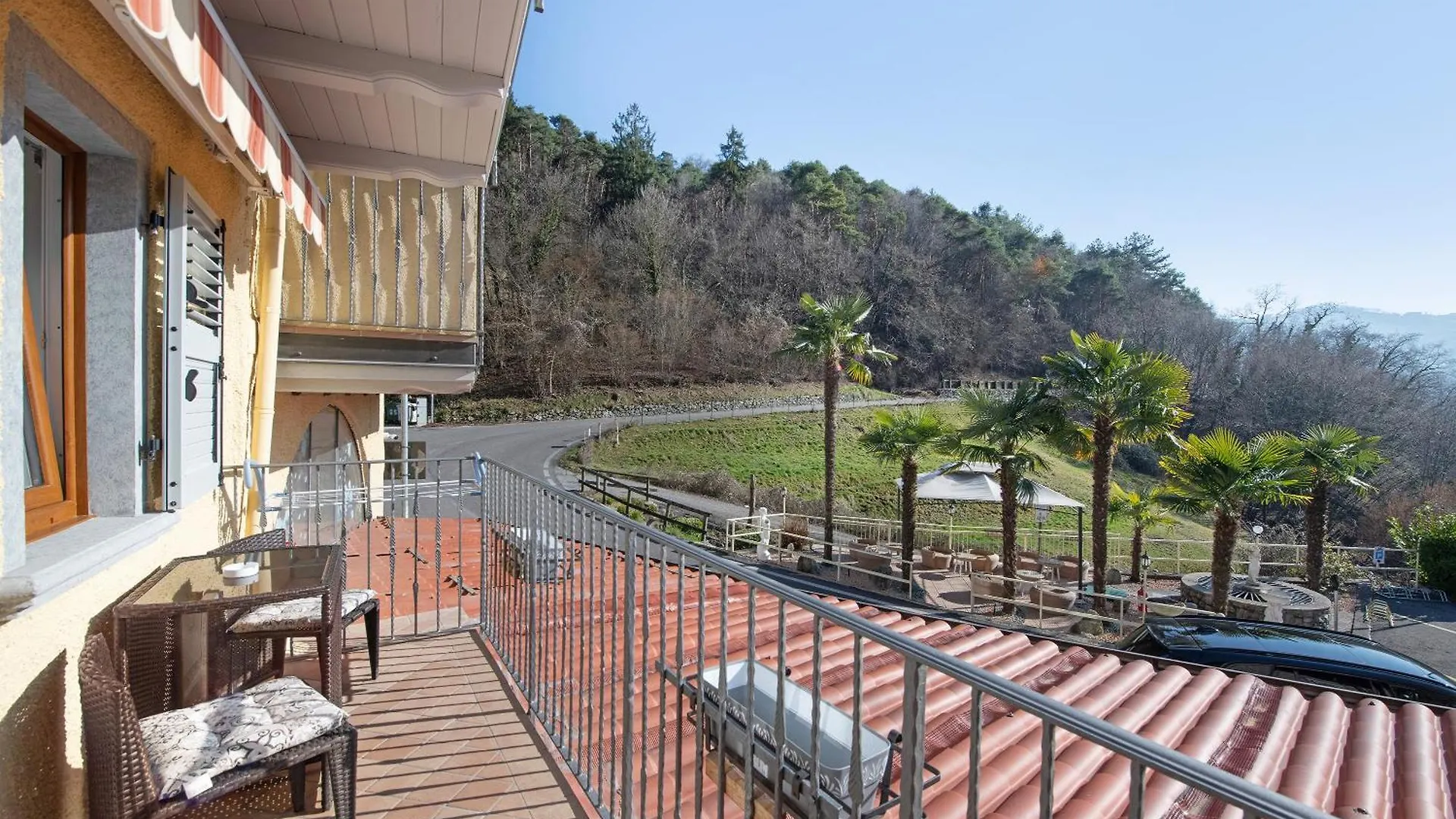 Residence Tatiana Flower Tremosine 0*,